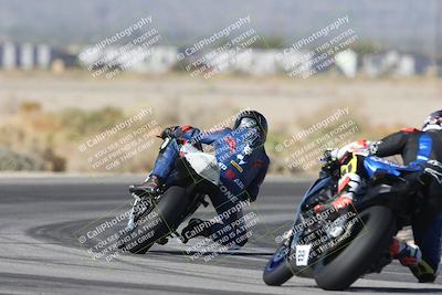 media/Oct-30-2025-Racers Edge (Thu) [[dabbdaf680]]/2-A Group/Session 2 (Turn 5)/